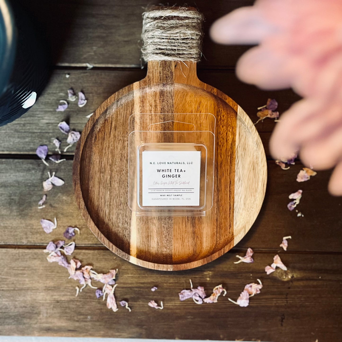 White Tea + Ginger | Wax Melt Single| Coconut Apricot Soy