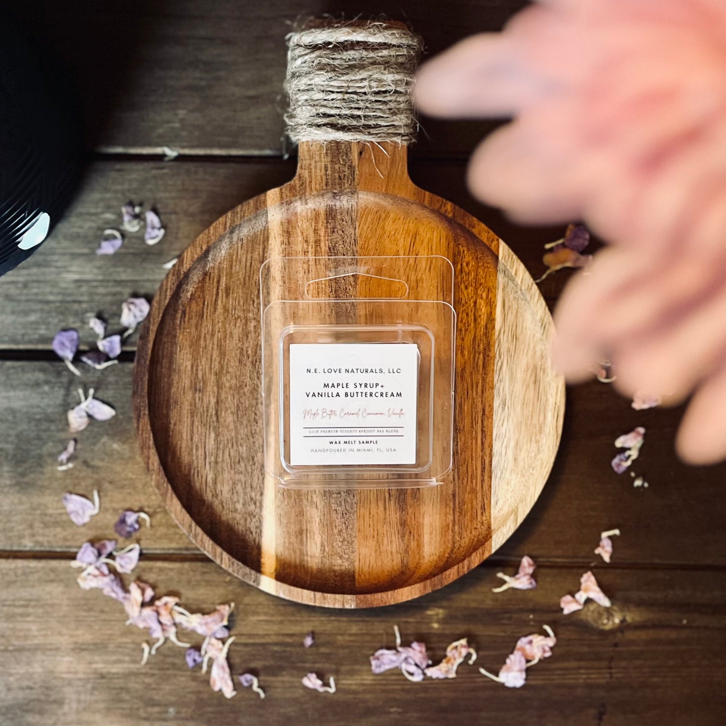 Maple Syrup + Vanilla Buttercream | Wax Melt Single| Coconut Apricot Soy
